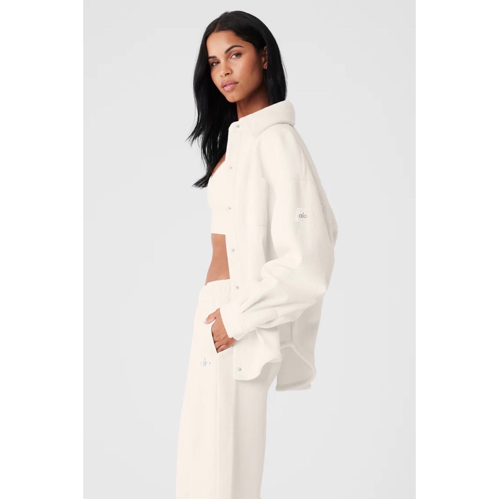Alo Yoga Ribbed Velour Mountain Side Shacket Ivory S - Picture 3 of 13